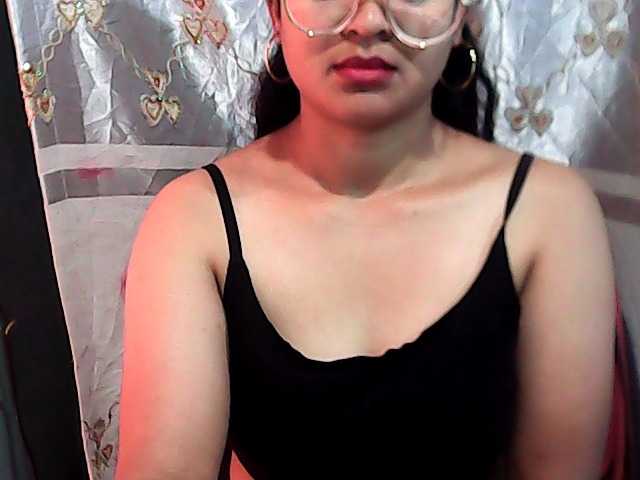 Julia-skye live cam on BongaCams