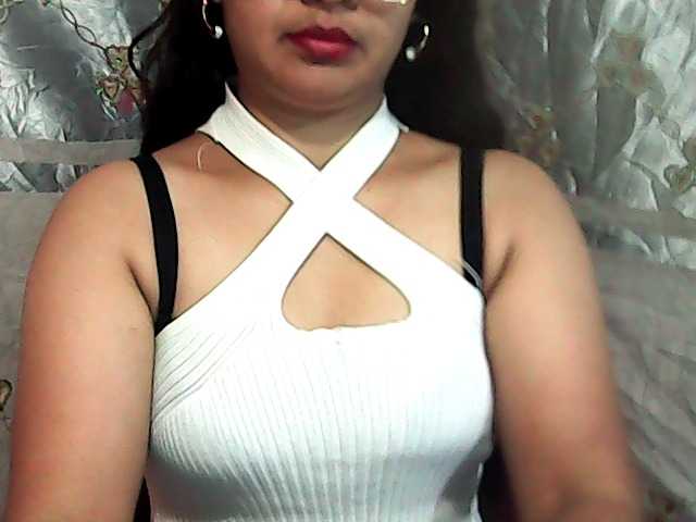 Julia-skye live cam on BongaCams