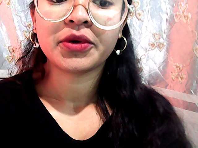 Julia-skye live cam on BongaCams