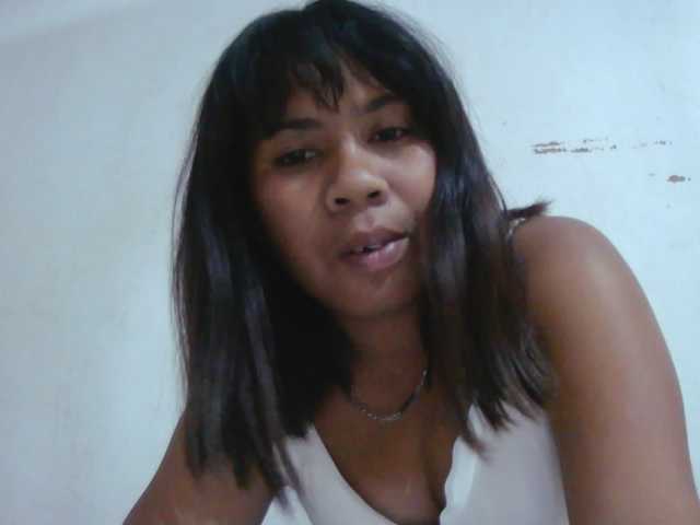 Julia-skye live cam on BongaCams
