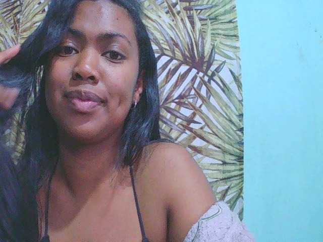 Julia-skye live cam on BongaCams