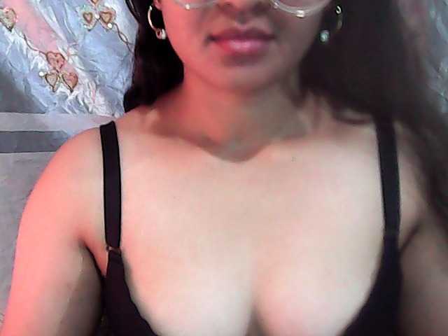 Julia-skye live cam on BongaCams