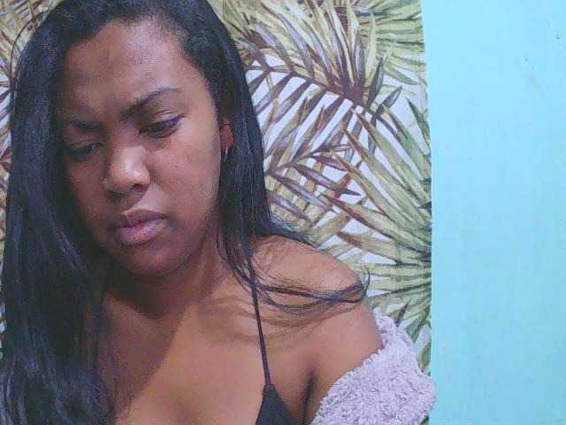 Julia-skye live cam on BongaCams