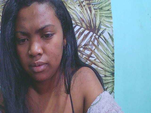 Julia-skye live cam on BongaCams