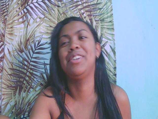 Julia-skye live cam on BongaCams