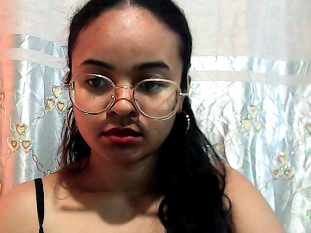 Julia-skye