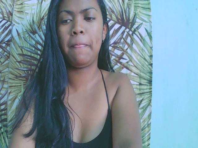 Julia-skye live cam on BongaCams