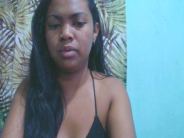 Julia-skye live cam on BongaCams