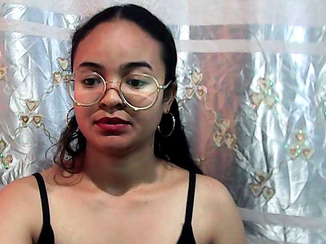 Julia-skye