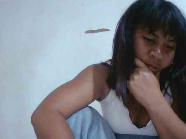 Julia-skye webcam