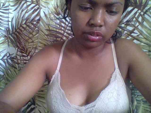 Julia-skye webcam