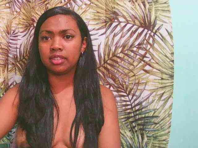 Julia-skye webcam