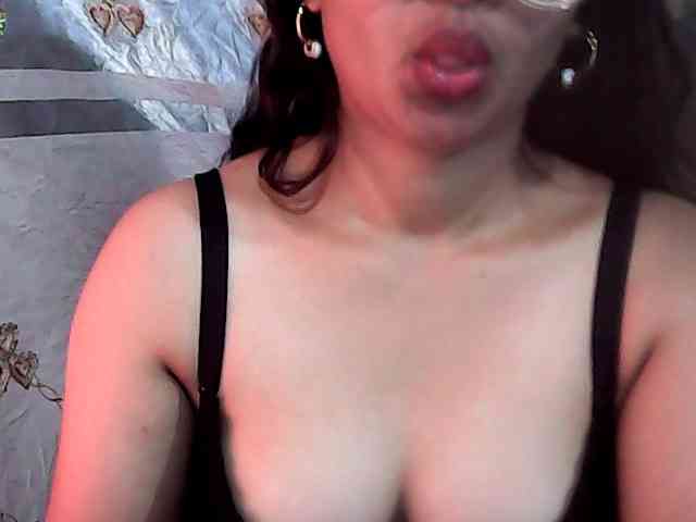 Julia-skye webcam