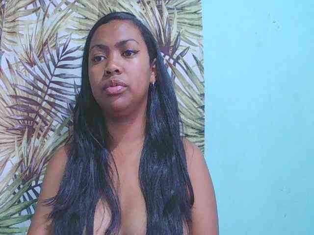 Julia-skye webcam