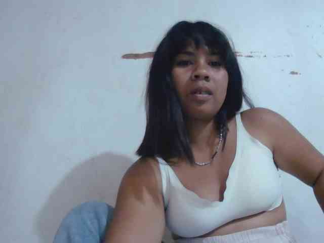 Julia-skye webcam