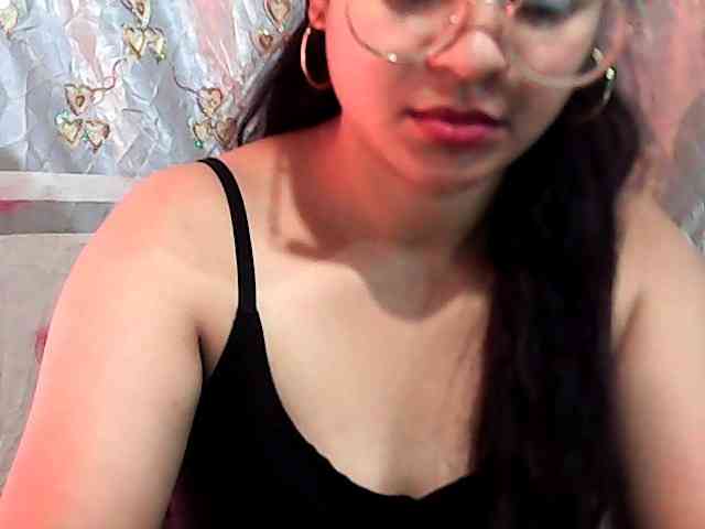 Julia-skye webcam
