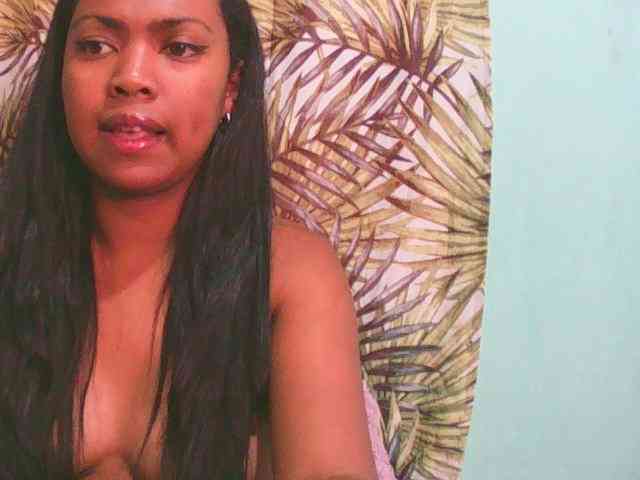 Julia-skye webcam