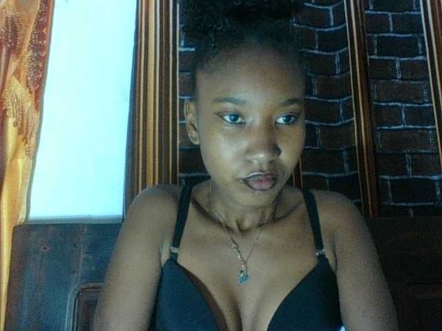 Cisasexy Live Cam and Statistics on UnifiedCams