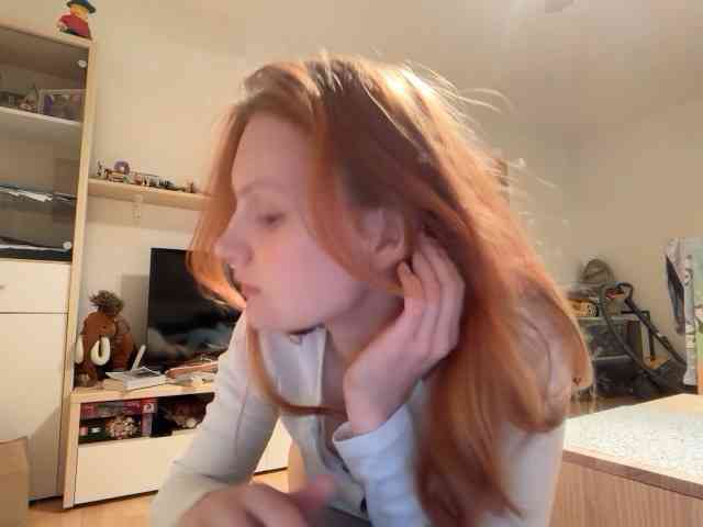 Sweetyme69 webcam