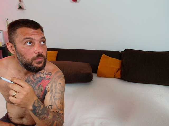 Sens-Lexxa live cam on BongaCams