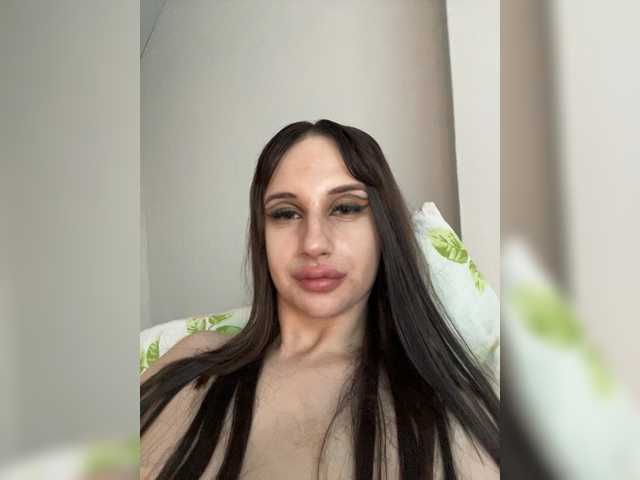 Milanka8 live webcam show