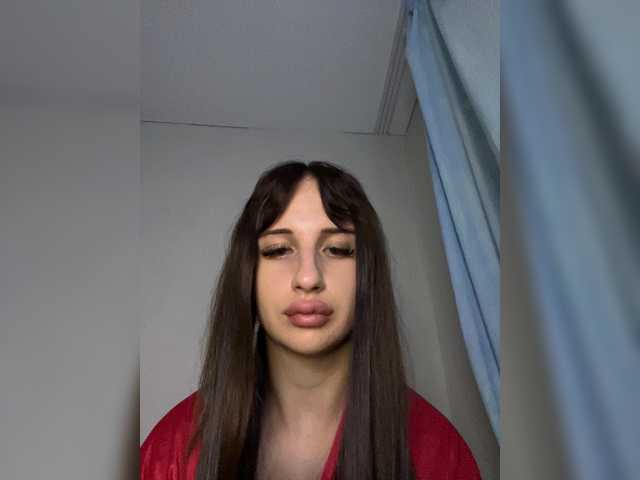 Milanka8 live cam