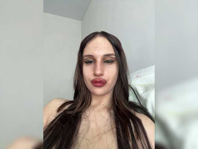Milanka8 live webcam show