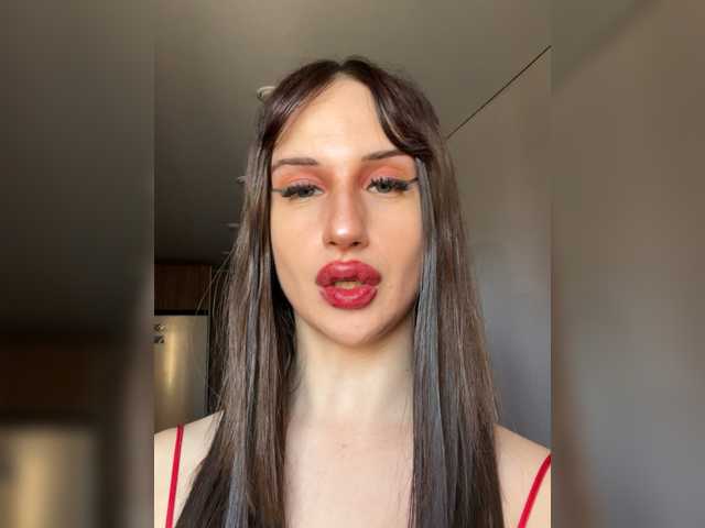 Milanka8 live webcam show