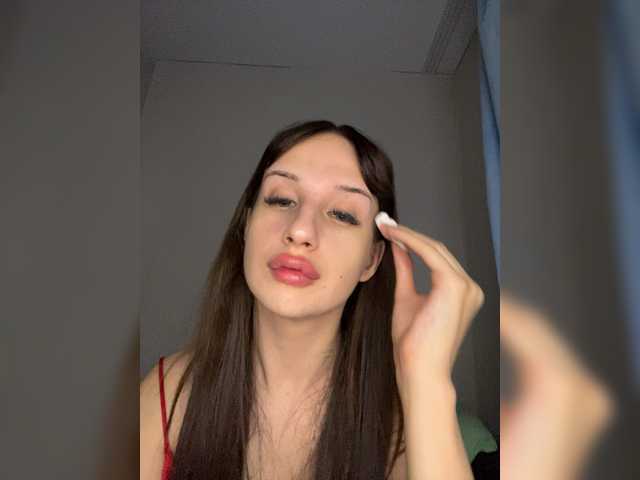 Milanka8 live webcam show