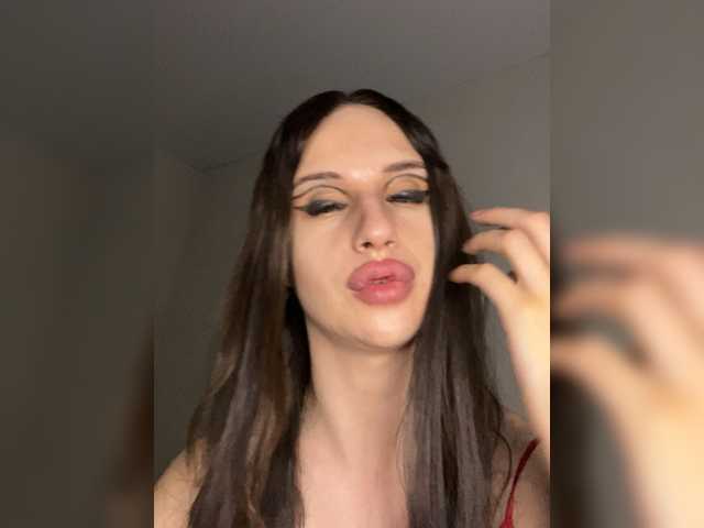 Milanka8 live webcam show