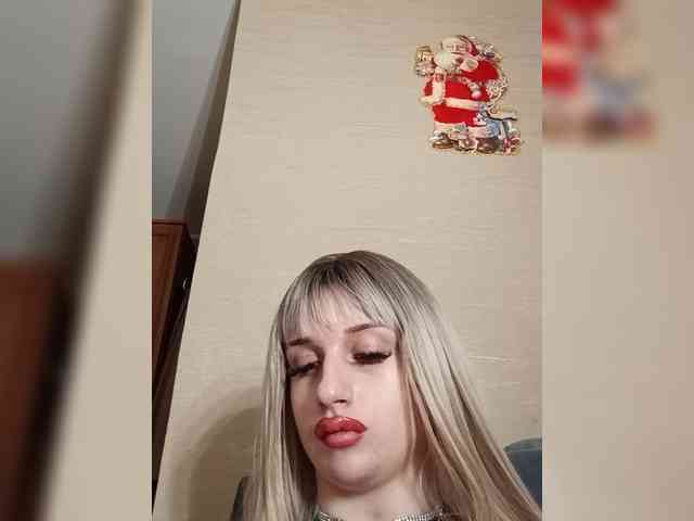 Bladis4 Live Webcam on BongaCams