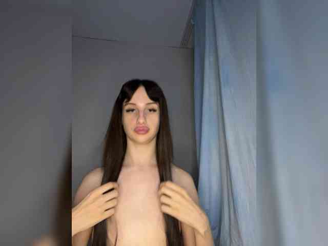 Bladis4 Live Webcam on BongaCams