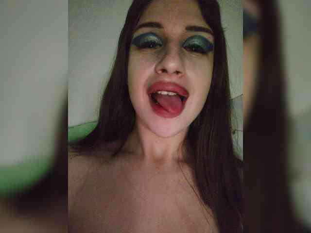 Bladis4 Live Webcam on BongaCams
