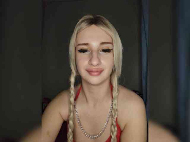 Bladis4 Live Webcam on BongaCams
