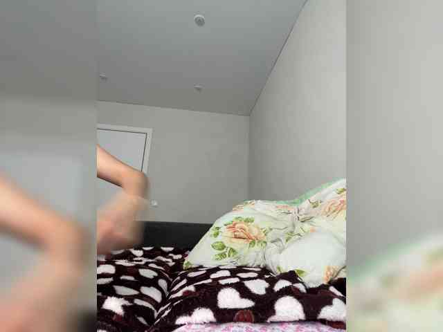 Bladis4 Live Webcam on BongaCams