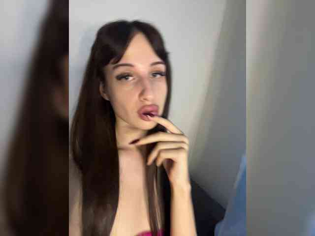 Bladis4 Live Webcam on BongaCams