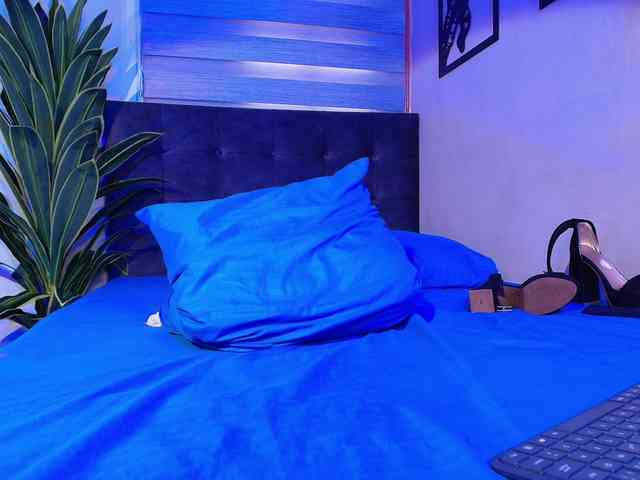 AURALISLUX Sex Cam Show