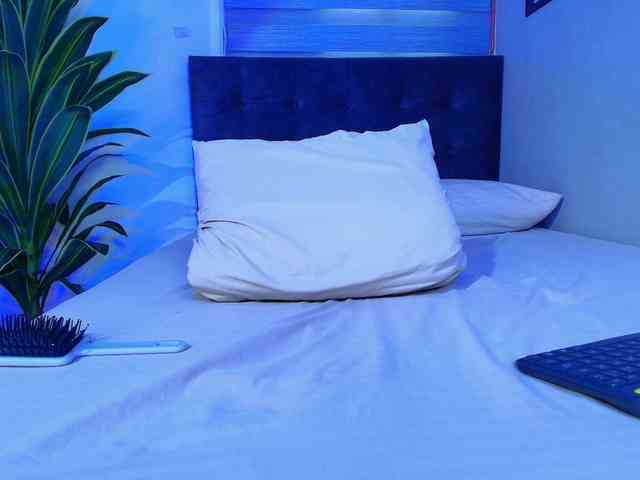 AURALISLUX Sex Cam Show