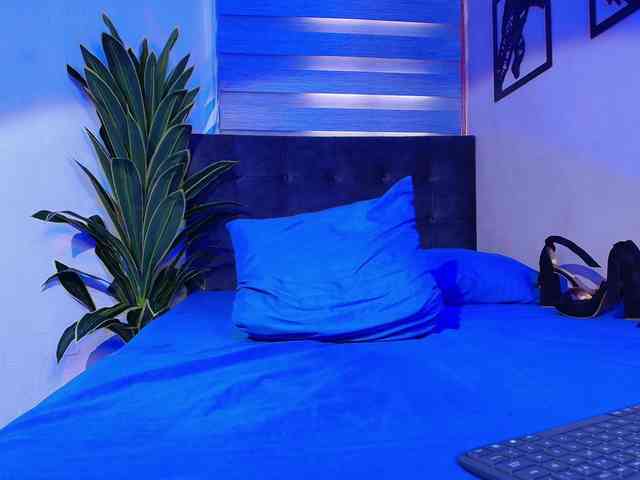 AURALISLUX Sex Cam Show