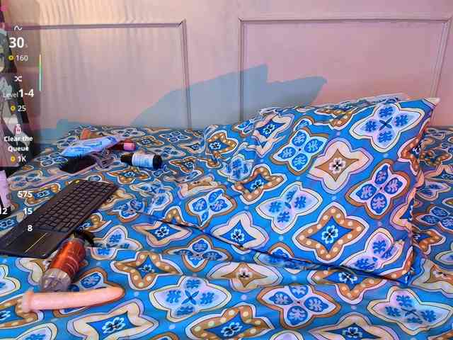 AURALISLUX Live Webcam on BongaCams