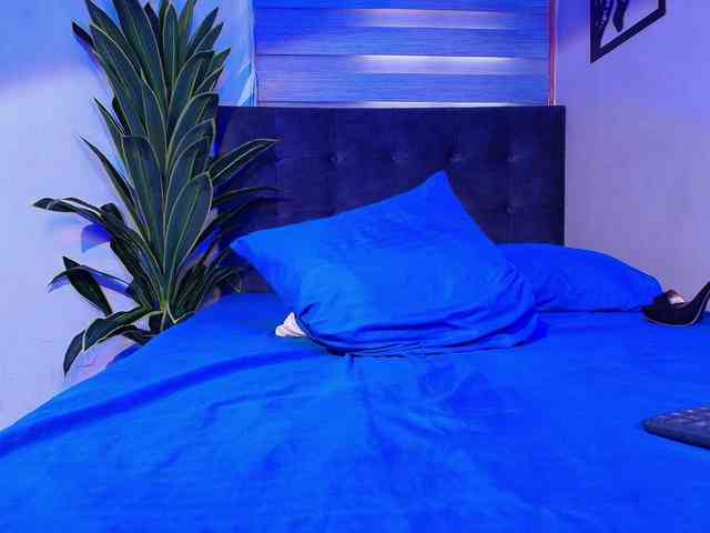AURALISLUX Sex Cam Show