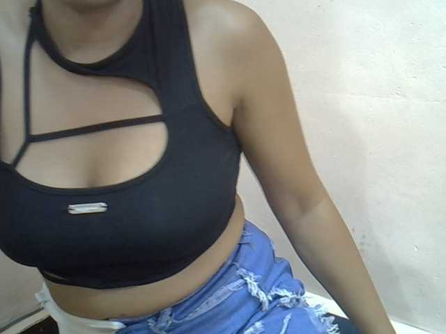Anischah live cam on BongaCams