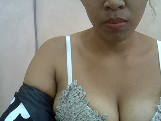 Anischah live cam on BongaCams