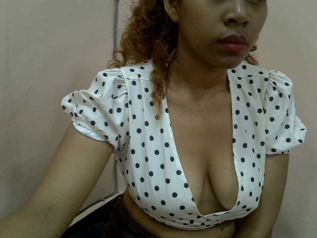 Anischah live cam on BongaCams