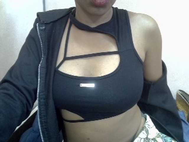 Anischah live cam on BongaCams