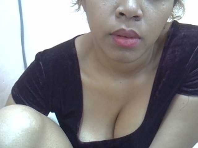 Anischah live cam on BongaCams