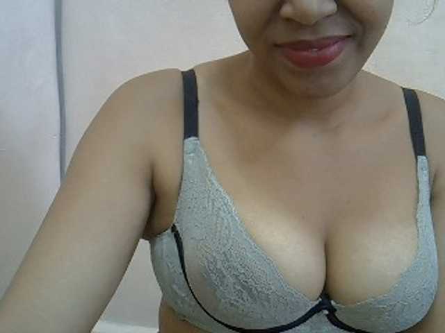 Anischah live cam on BongaCams