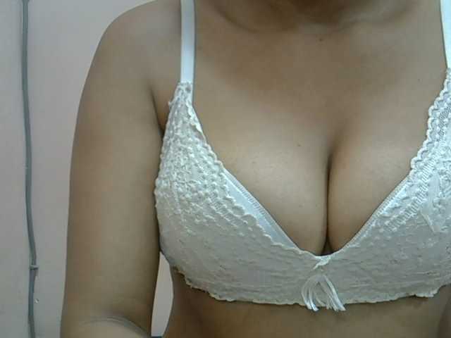 Anischah live cam on BongaCams