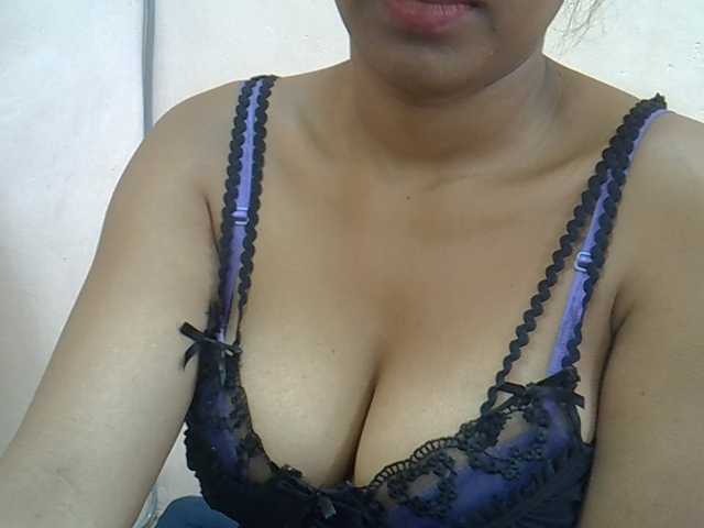 Camgirl Anischah sur Bongacams