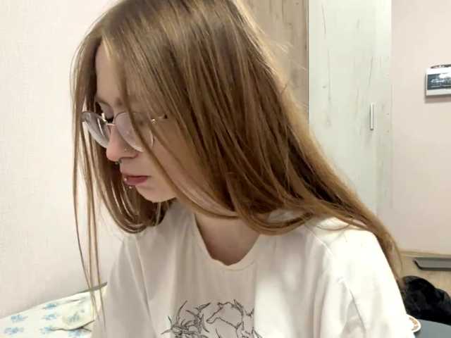 VelvetCash live cam on BongaCams